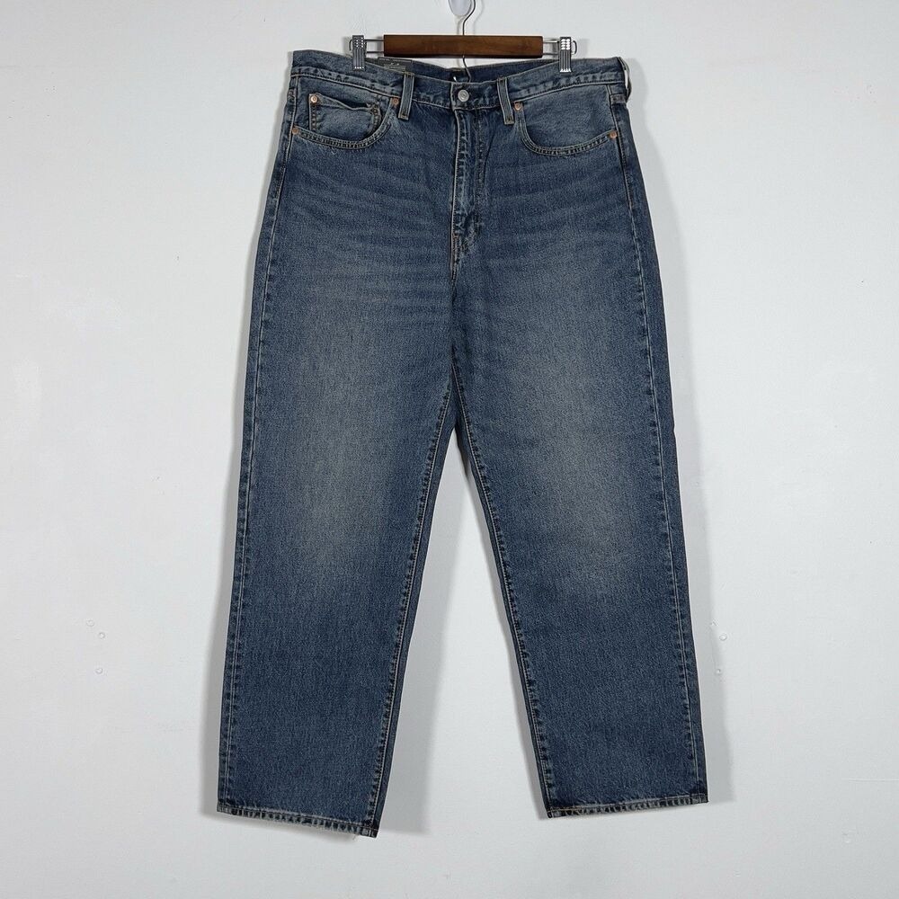 Levis Premium 568 Loose Straight Jeans Mens Sz 36x32 Medium Wash 100% Cotton